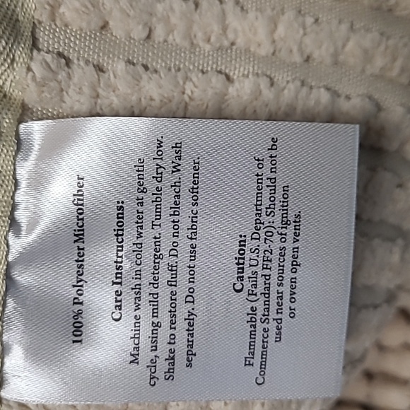 Bath Rug Set - Picture 3 of 6